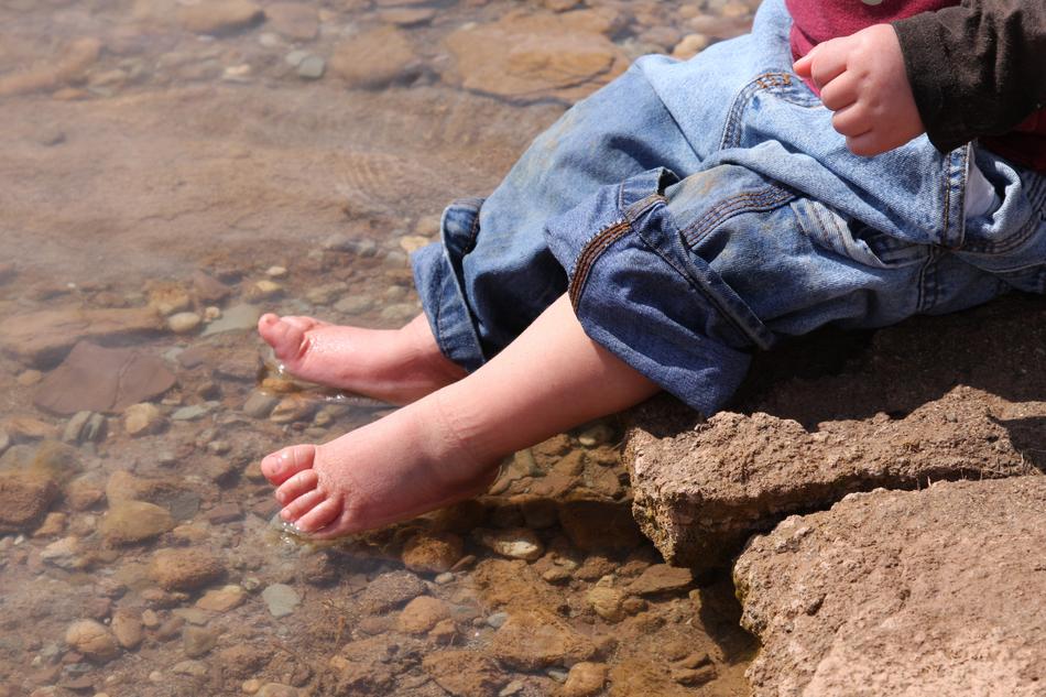 Lake Fun Toes