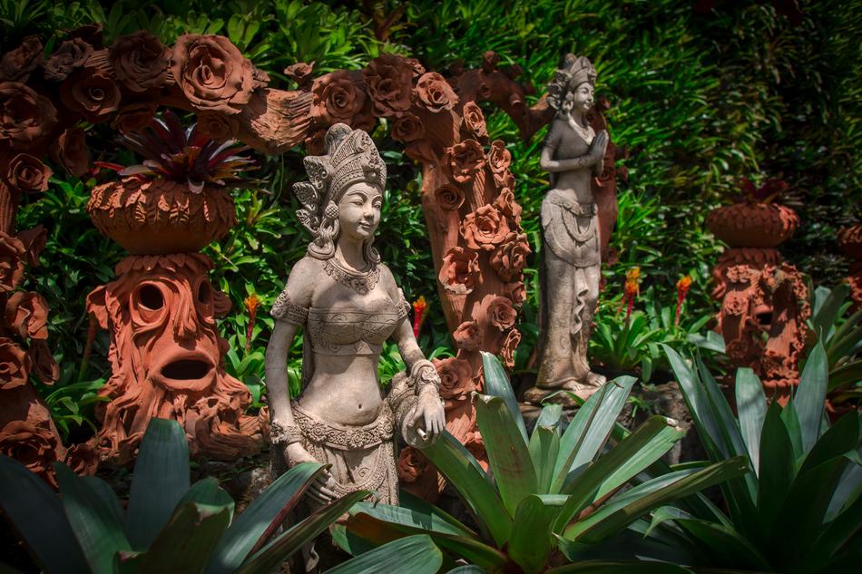Nature Sculpture Garden