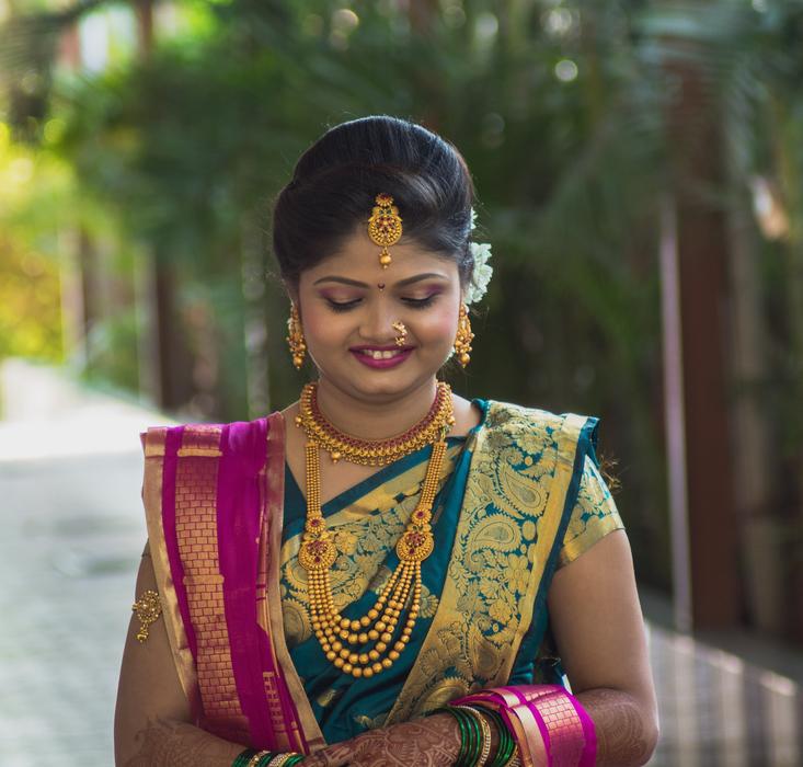 girl dress india background