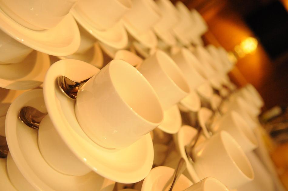 white tea mugs