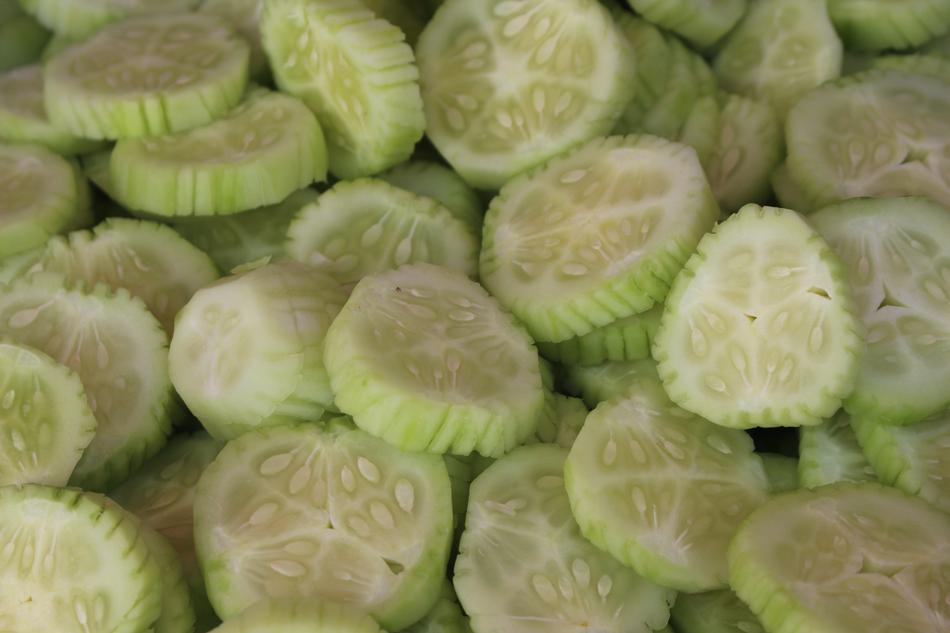Round ripe sliced vegetables