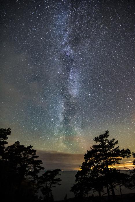 the starry sky is beautiful