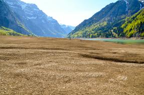 Drought Lake Klöntal Bergsee