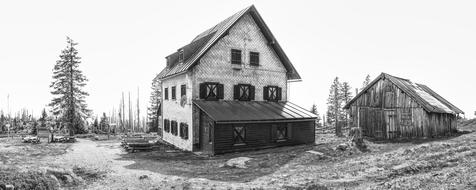 Rachel Hut Berghaus