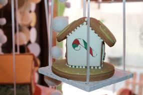 gingerbread house sweet