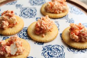 snack on cookies