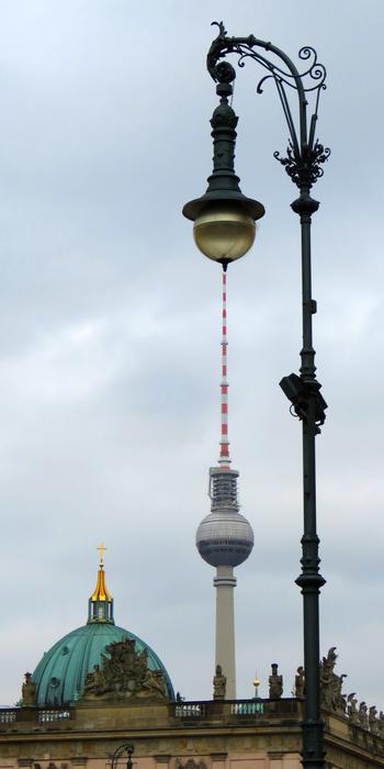 Lantern Tv Tower Lamp Street