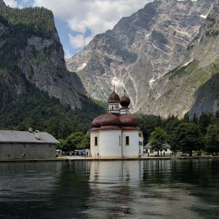 Monolithic Part Of The Waters
