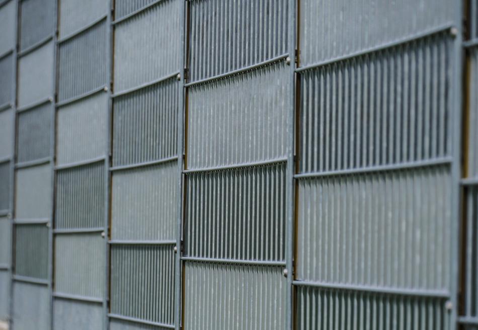 Wall Metal Demarcation