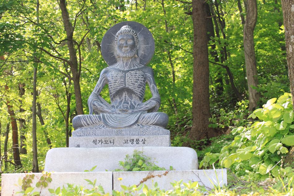 the statue is a beautiful old view