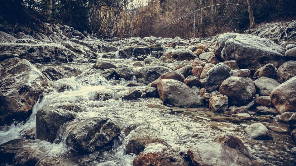 Nature Rock Waters