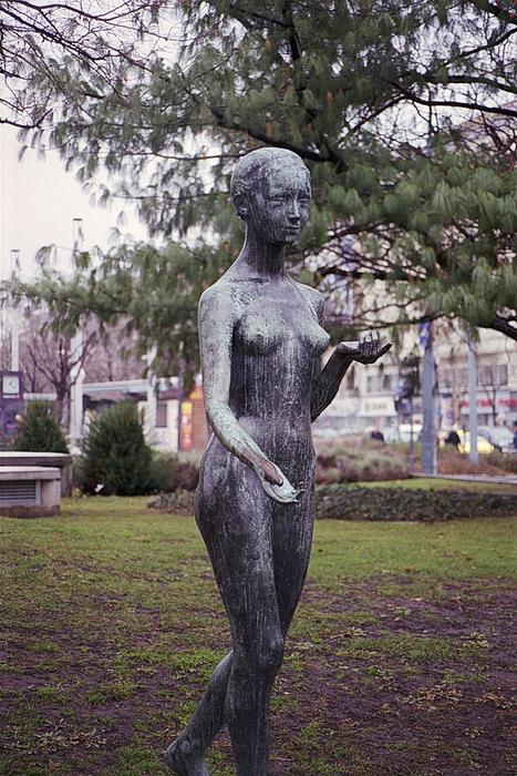 Sculpture Statue Tree