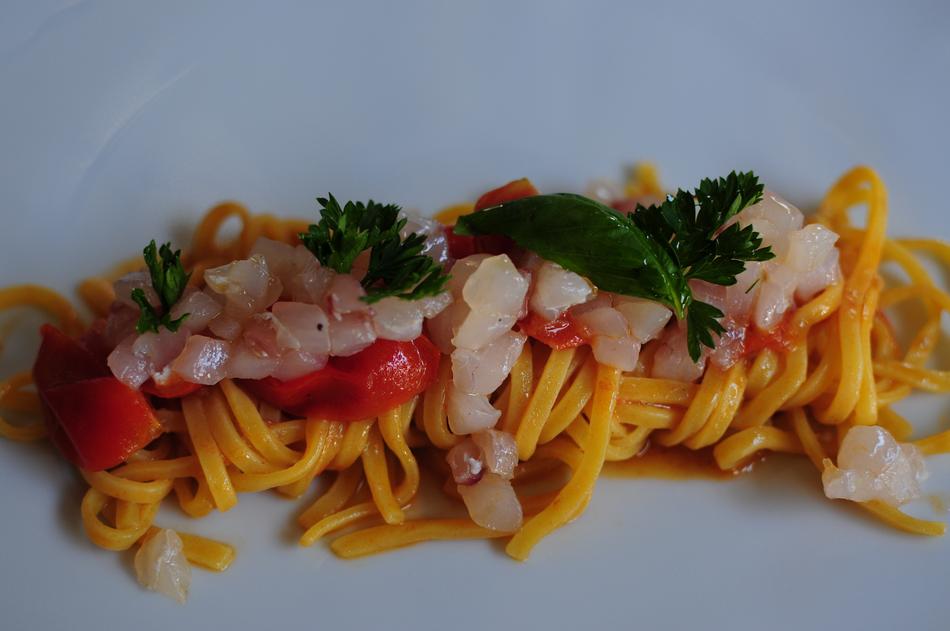 Spaghetti in sauce with vegetables