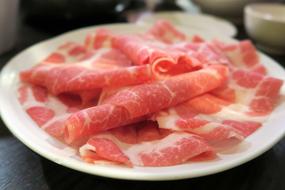 bacon sliced thinly