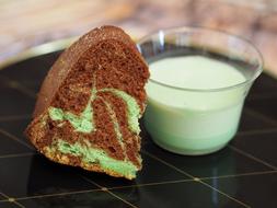 milk and chocolate cake