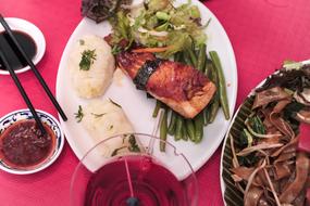 fish with vegetables and sauce