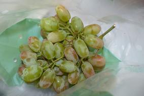 pure sweet grapes