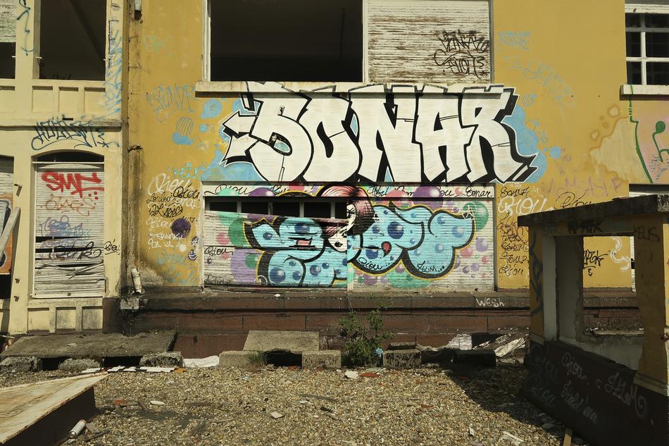 Graffiti Tag Demolition