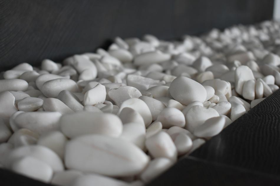 white sea stones