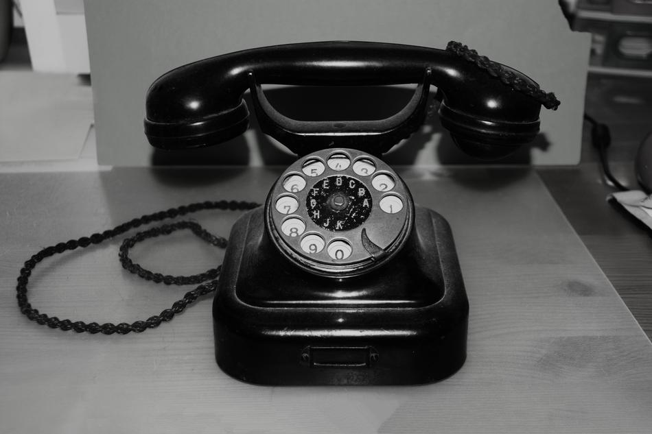 Phone Hub Communication