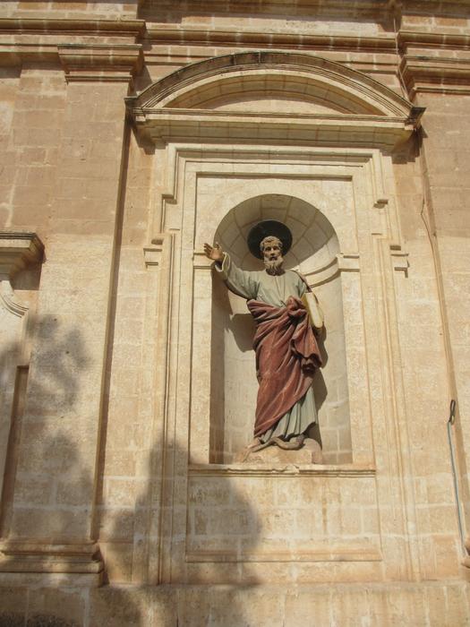 Statue Church
