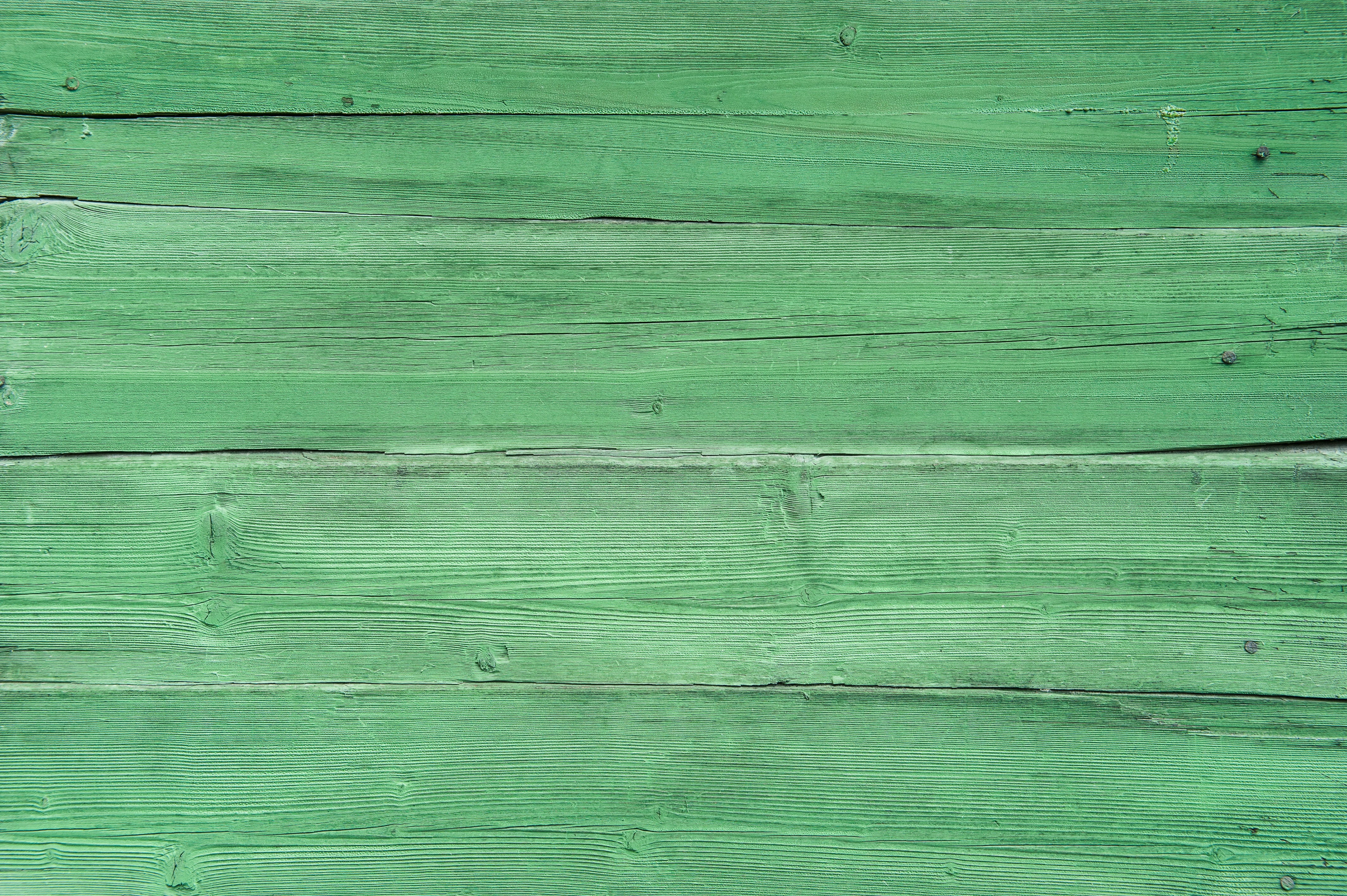 Зелёная деревянная доска