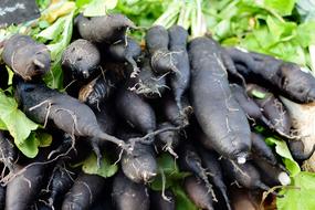 black vegetables are healthy