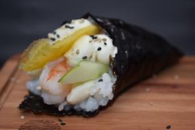 Rice sushi with vegetables