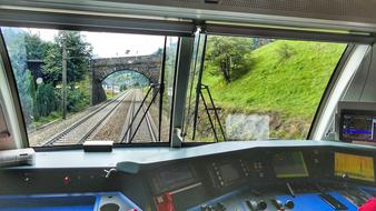 Transport System Auto Travel