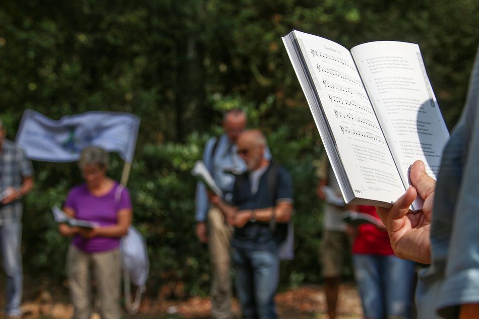 Singing Hymnal Worship