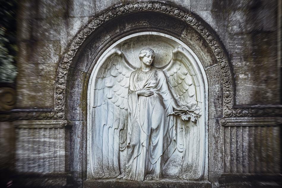Angel Sculpture Statue
