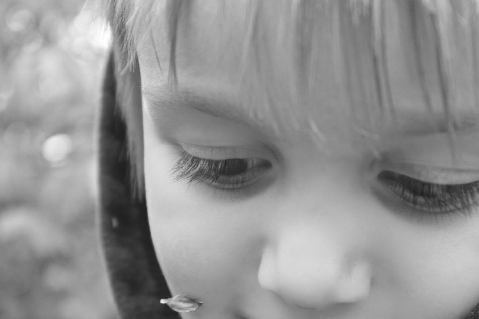 Child Lashes Young