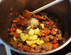 potatoes with meat dish
