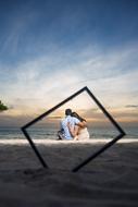 Couple Kiss Ocean