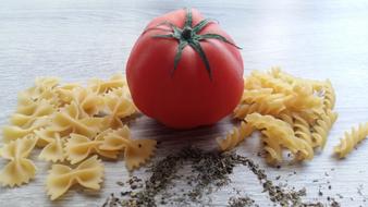 tomatoes with pasta and spices