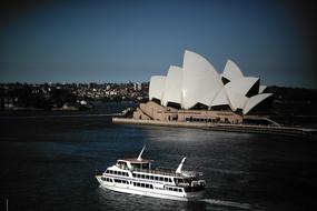 Sydney Opera House Pleasure Boat