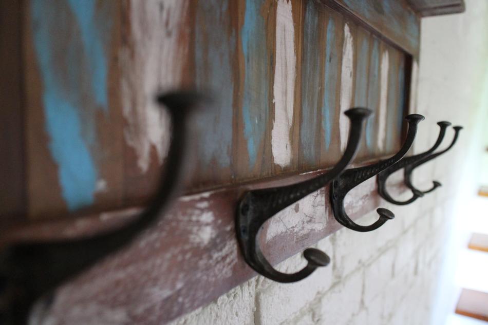 Vintage Hooks Design