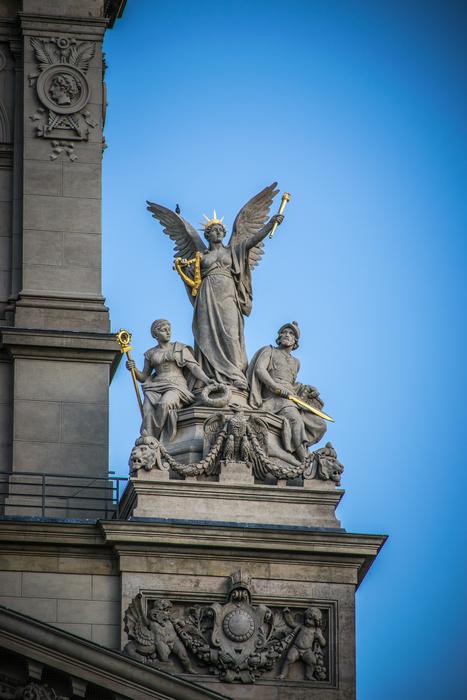 Museum Statuary History