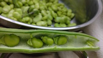 peeled tasty peas