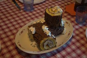 chocolate roll in cream
