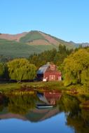 House Mountains Rural