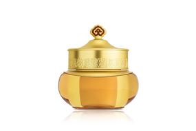 gold perfume is a beautiful sight