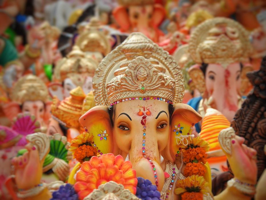 Lord Ganesha Ganapati Statue