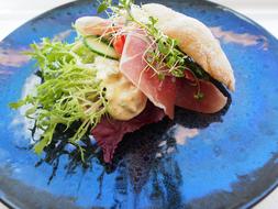 Fresh vegetables with meat