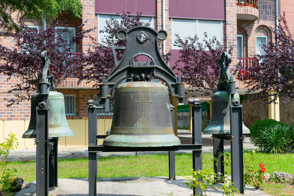 Campaign Church Bell