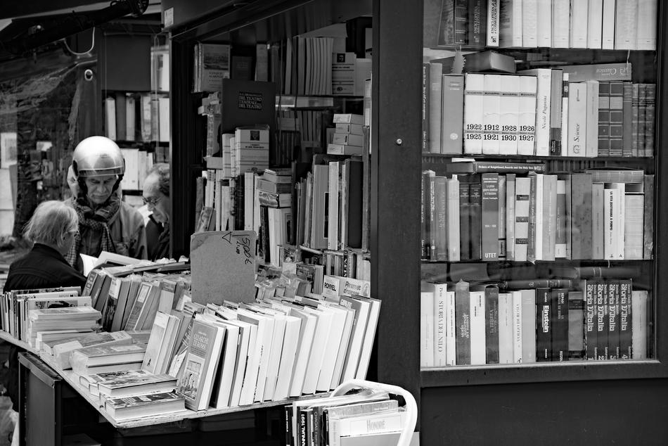 Book Kiosk Store