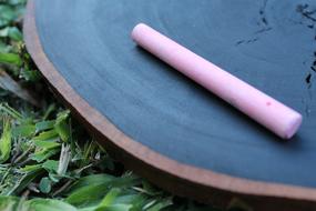 Chalk pink