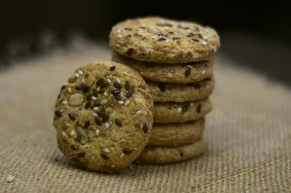 Sesame round cookies