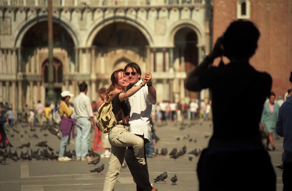 happy couple in the square