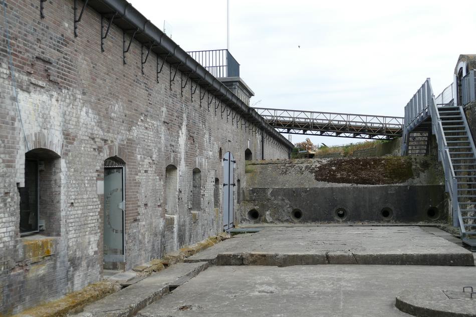 Pampus Fort Defense